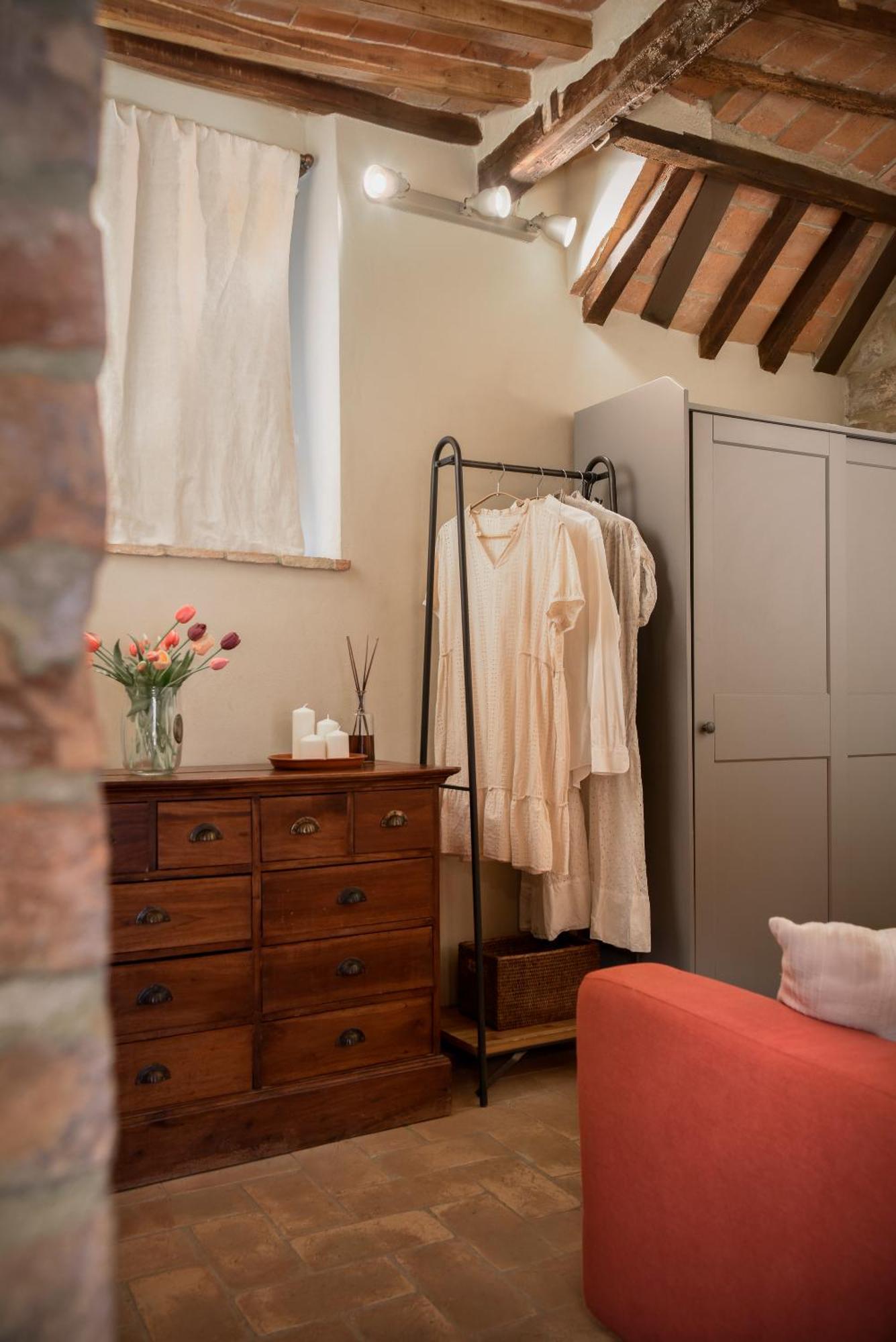 Il Borghetto - La Bottega Di Adele Loft Lägenhet Castelnuovo dellʼAbate Exteriör bild