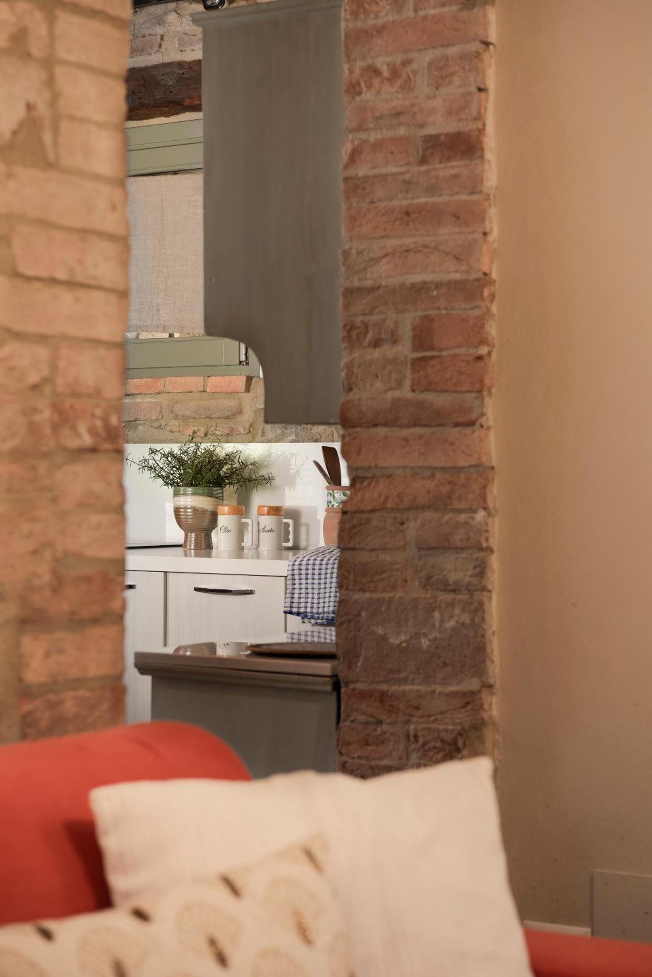 Il Borghetto - La Bottega Di Adele Loft Lägenhet Castelnuovo dellʼAbate Exteriör bild